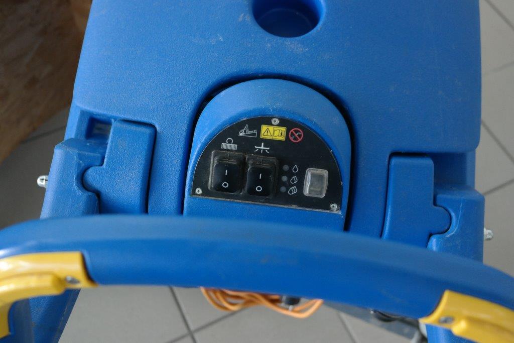 SC343-203 MIETGERÄT Scrubtec 343.2 E,Scheuer-Saugmaschine Kabelversion