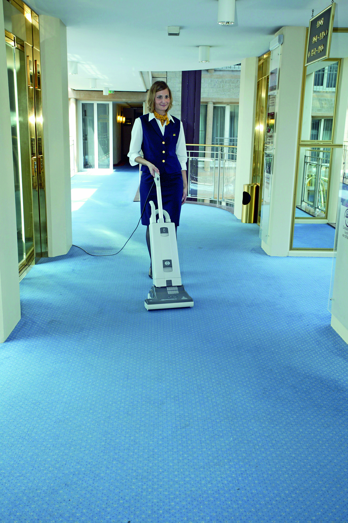 SEBO Professional G Bürststaubsauger