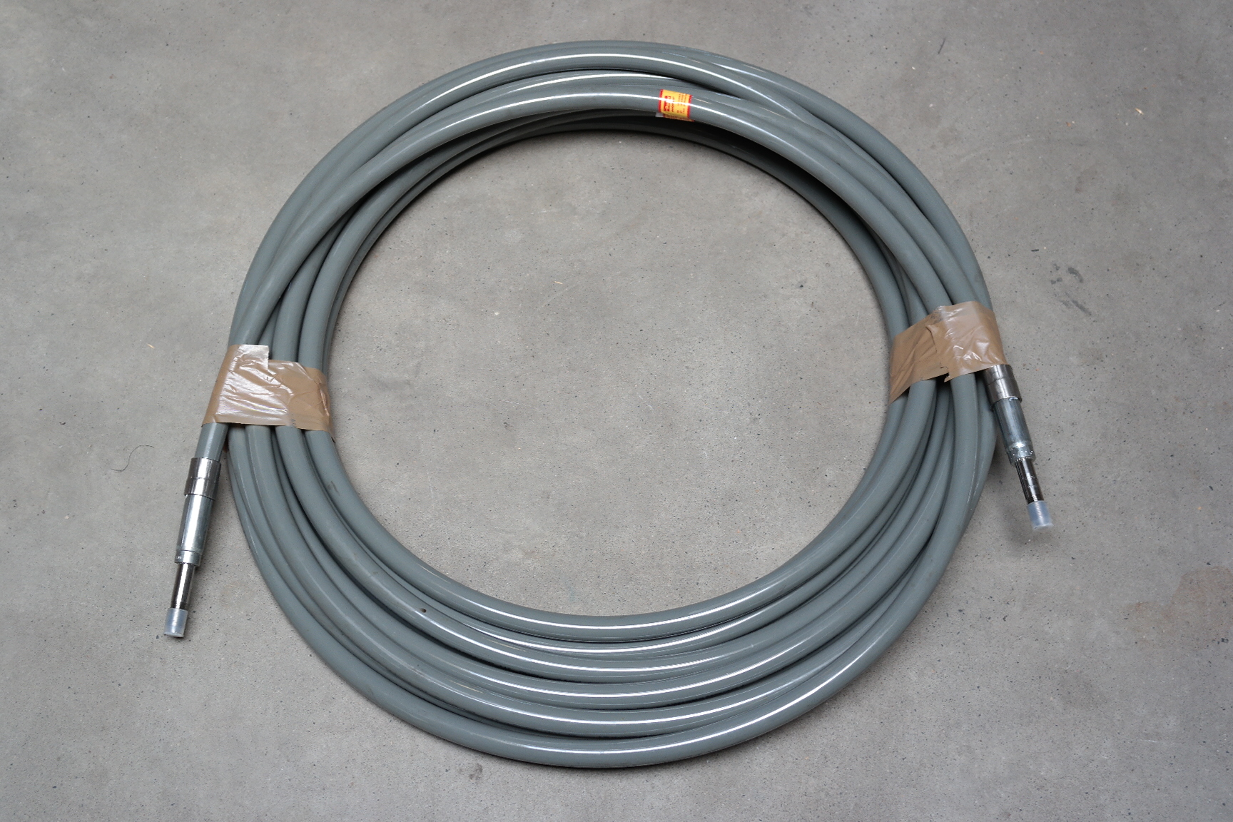 SAM_4696 Parker Hochdruckschlauch 2500 bar, DN 8, 20 m, 9/16" x 18 UNF