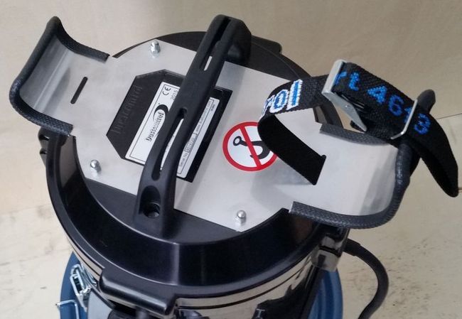 SchlauchuKabelhalterDC18007 DC 1800 H - leicht und flexibel - 230 V - ECO