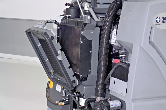 Nilfisk SC8000 1300 Bodenreiniger, Scheuersaugmaschinen