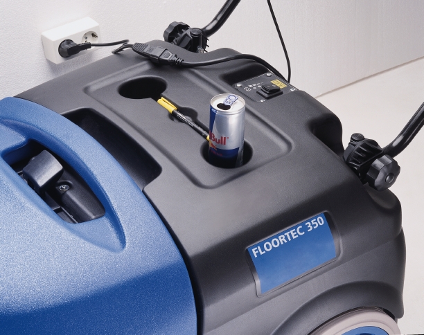 FLOORTEC_350_detail-05 FLOORTEC350, MITGÄNGER-Kehrmaschinen