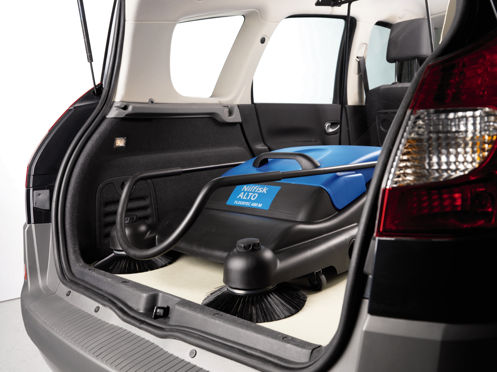 FLOORTEC 480 M, HANDGEFÜHRTE Kehrmaschinen