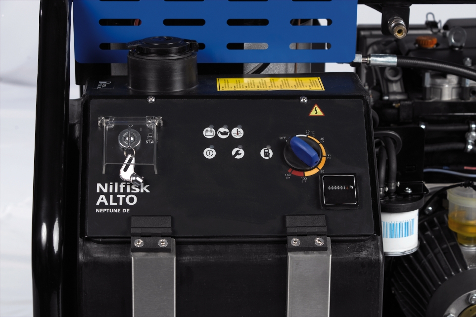 NEPTUNE-7-66-DE_control-panel_01 Nilfisk MH 7P-200/1200 DE, Heißwasser Hochdruckreiniger, DIESEL