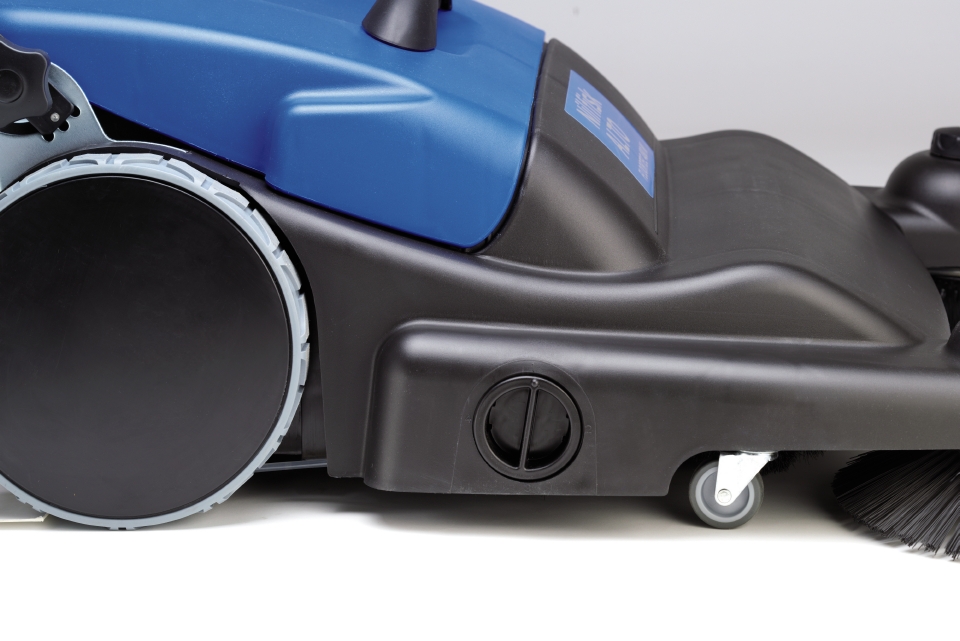 FLOORTEC-480-M_adjustable-main-broom FLOORTEC 480 M, HANDGEFÜHRTE Kehrmaschinen