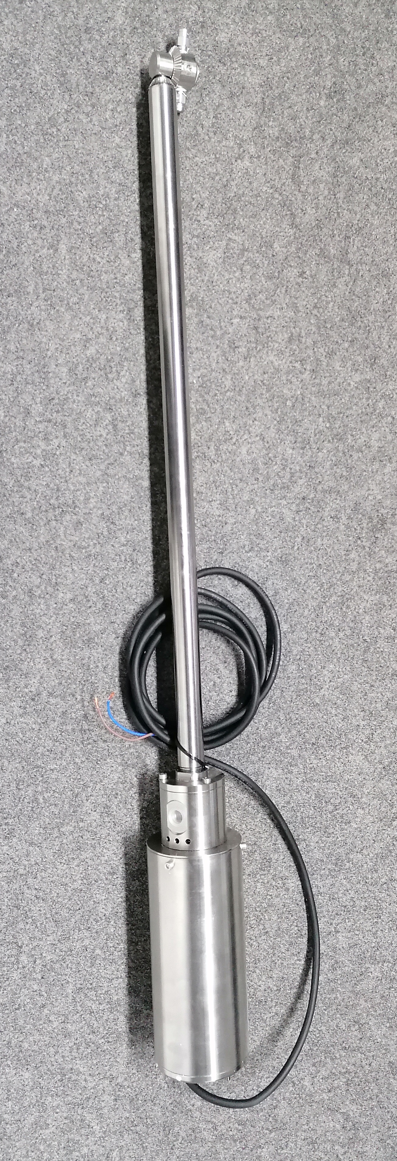Tankreinigungskopf EP  L=700MM  ( 15-40l/min bei 20- 200 Bar)  AISI 303 24V